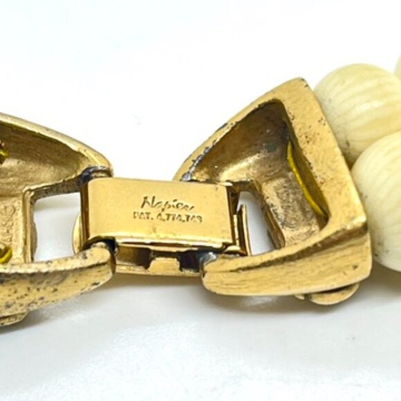 VINTAGE 80S NAPIER CREAM GOLD TONE NECKLACE ETRUSCAN MULTI STRAND ACRYLIC BEAD - Picture 16 of 16